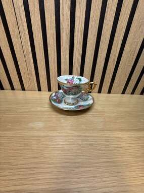 Royal Albert July Water Lily Teacup and Saucer Set